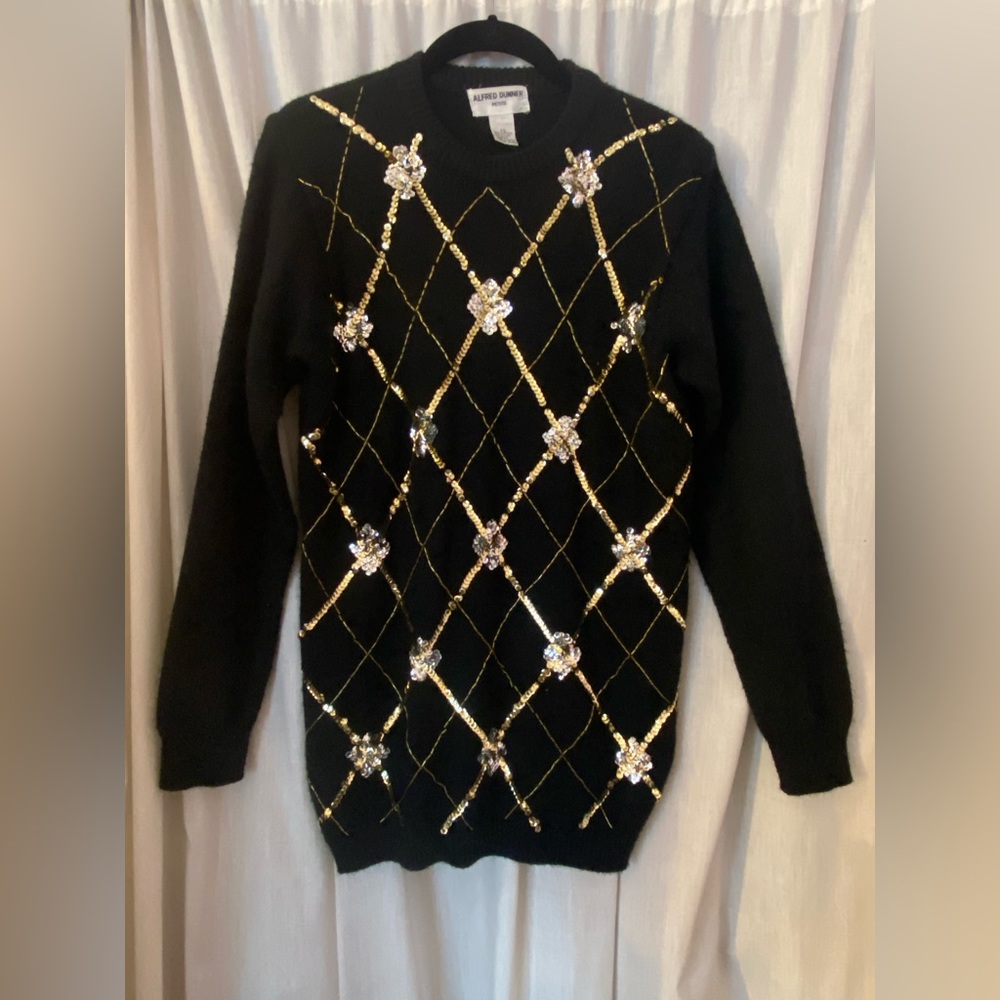 Alfred Dunner Black Sweater with Sequins & Beads VERY Soft Very Long
